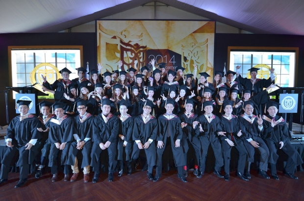 Graudates from the College of International Hospitality Management